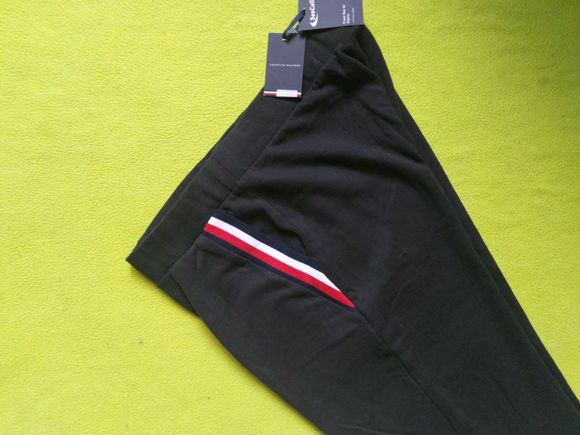Tommy Hilfiger-M-НОВО-Оригинално