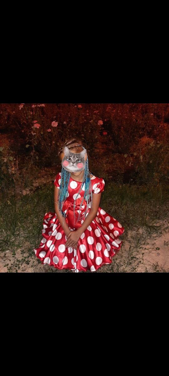 Нарядное платье на девочку 6-9лет
