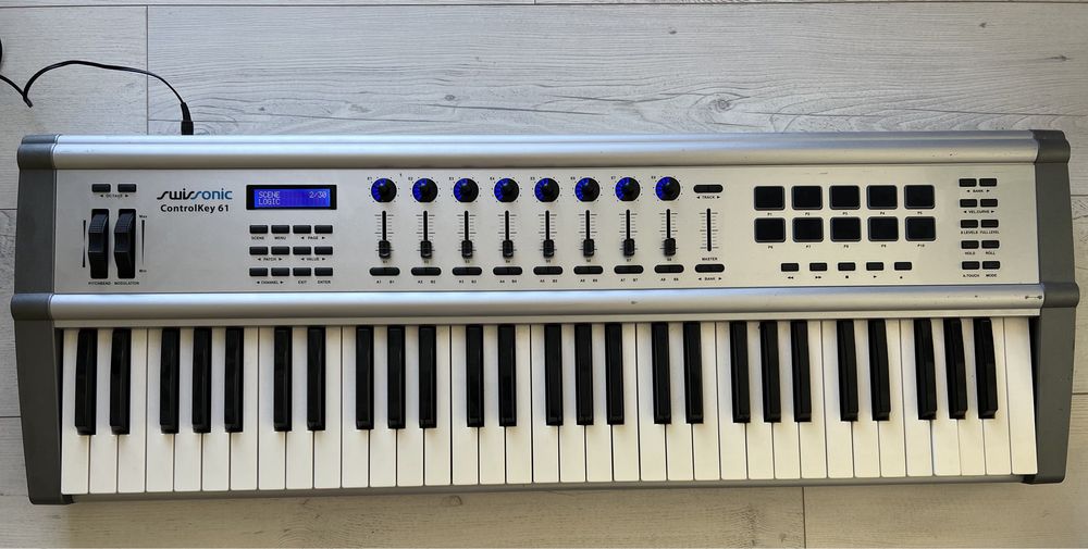 Midi Controler Synth Swissonic ControlKey 61
