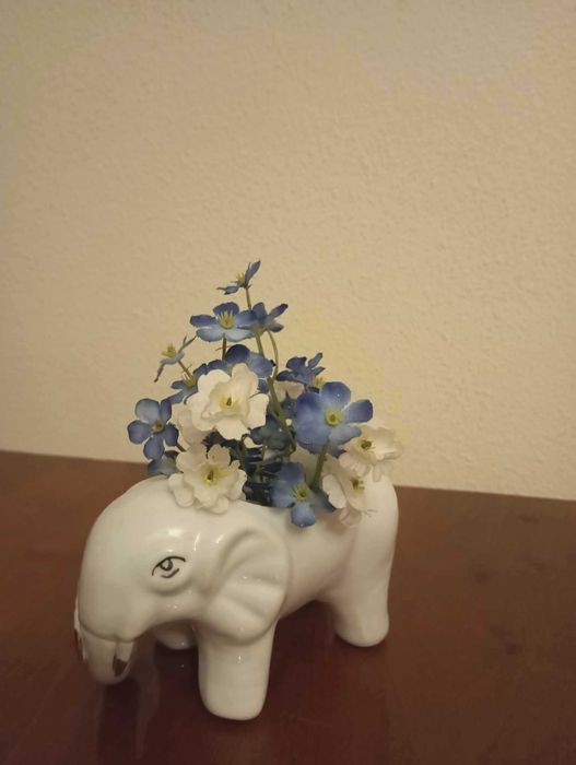 Bibelouri portelan si cristaluri din vitrina noastra 3