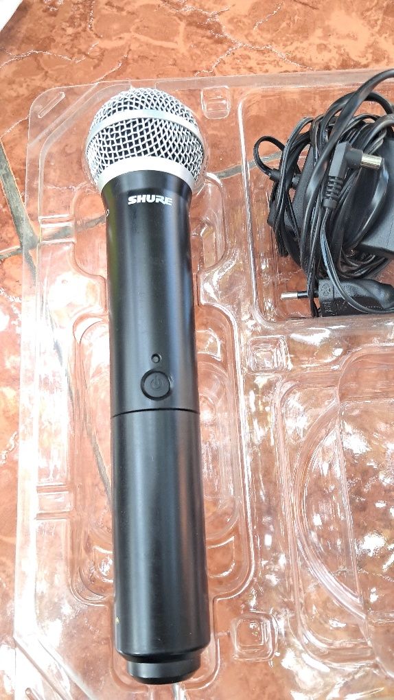 SHURE  blx4 pg58