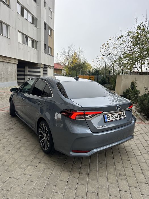 De vanzare Toyota Corolla hybrid in garantie propietar ca si nouă!