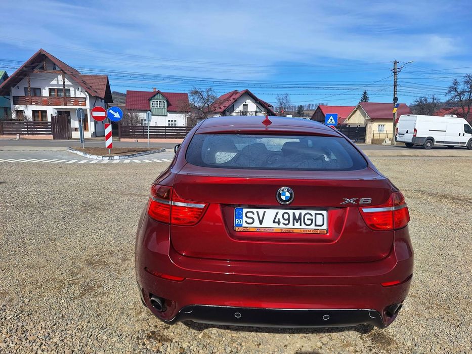 Vand masina BMW x6 stare foarte buna