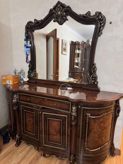 Продам тумба с зеркалом