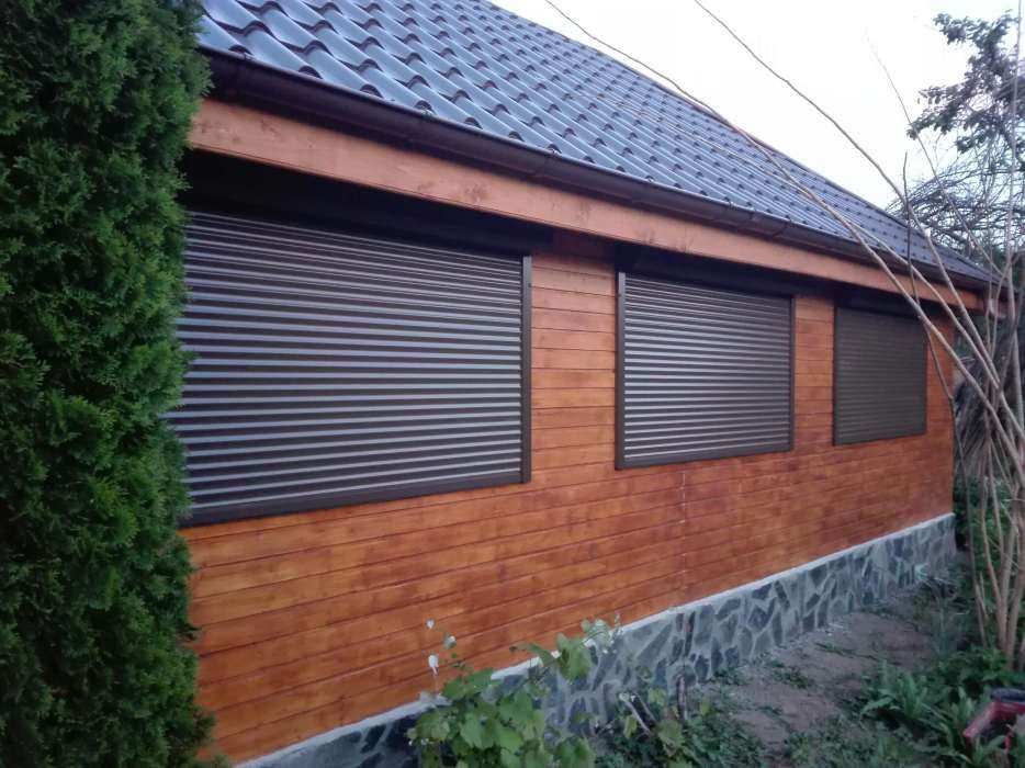 Rulouri exterioare din aluminiu , usi garaj , reparatii, plase insecte