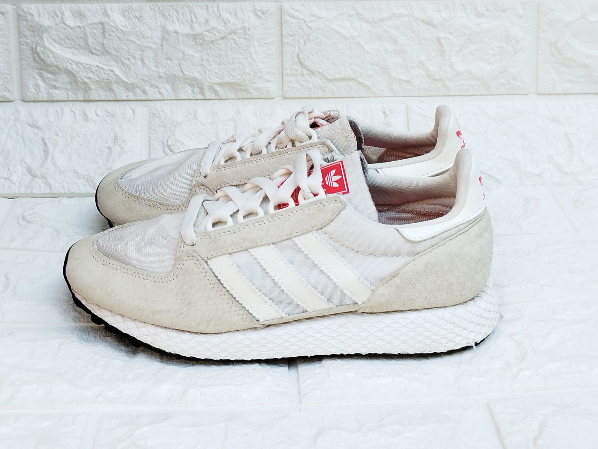 ADIDAS Forest Grove W Coud,37,5 номер, Nike, Salomon 
37,5 номер