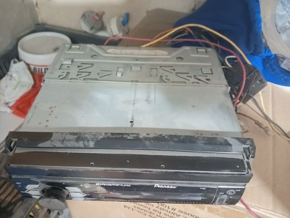 Продам магнитолу 2 din