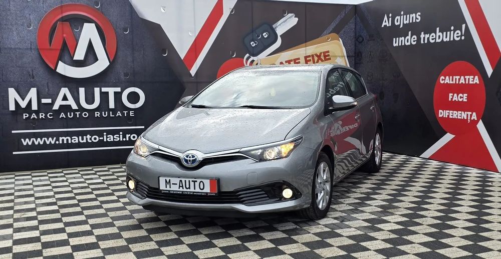 Toyota Auris Toyota Auris Hybrid Facelift, an 2015, motorizare 1.8 benzină hybrid