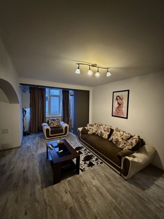 Apartament ultaCentral, cu priveliste la Targul De Craciun