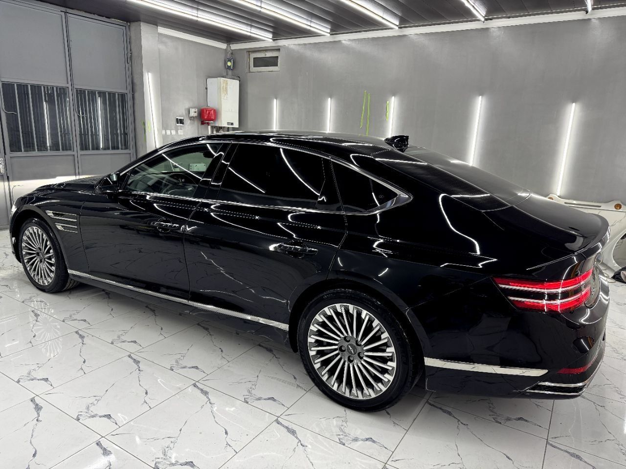 Genesis g80 Ev 2022 (restayling 2024)