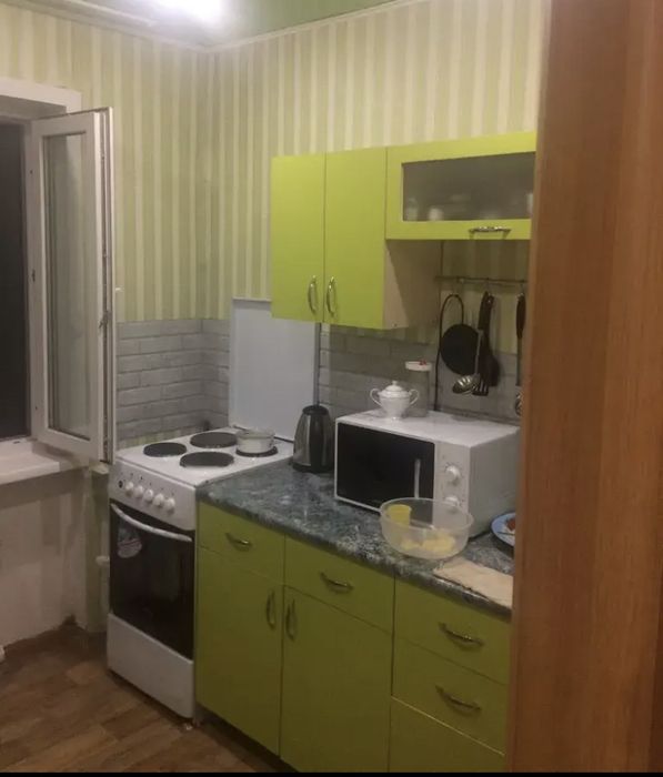 Продам квартиру на Сураганова 9