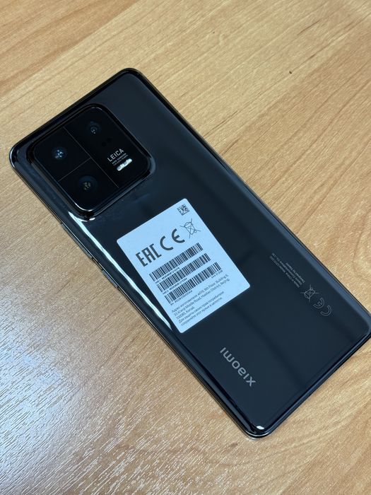 Смартфон Xiaomi 13 8/256Gb