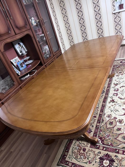 Стол лакированный бу