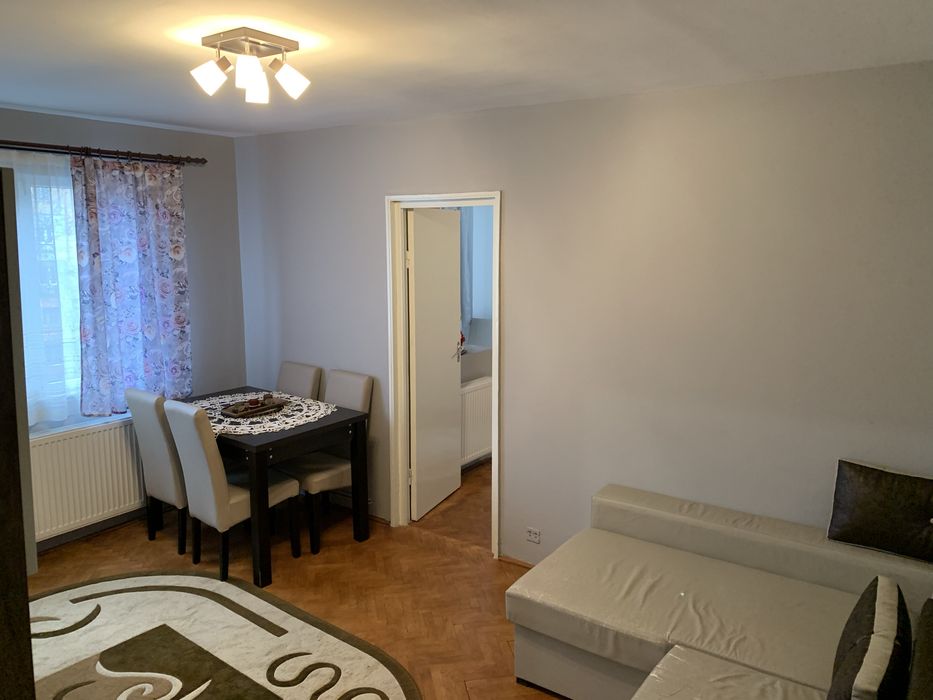 Apartament cu 2 camere de inchiriat