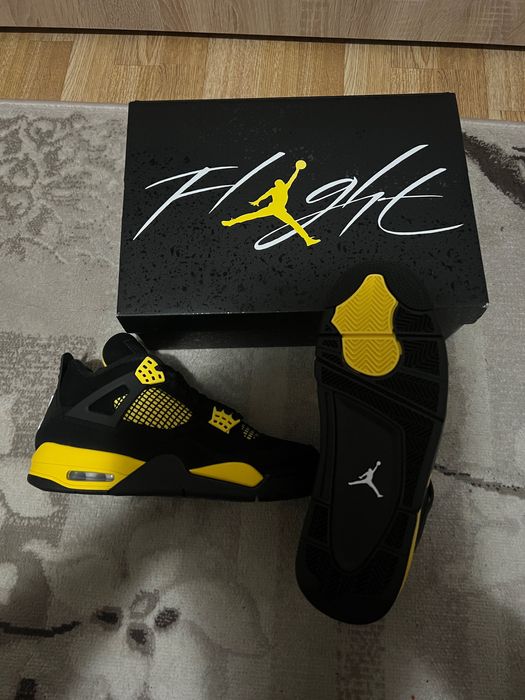 Retro 4 Thunder ,marimea 41