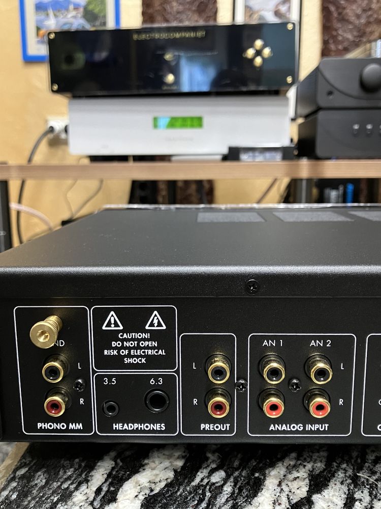 НОВ Интегриран усилвател + DAC ELECTROCOMPANIET ECI-80D Made in Norway