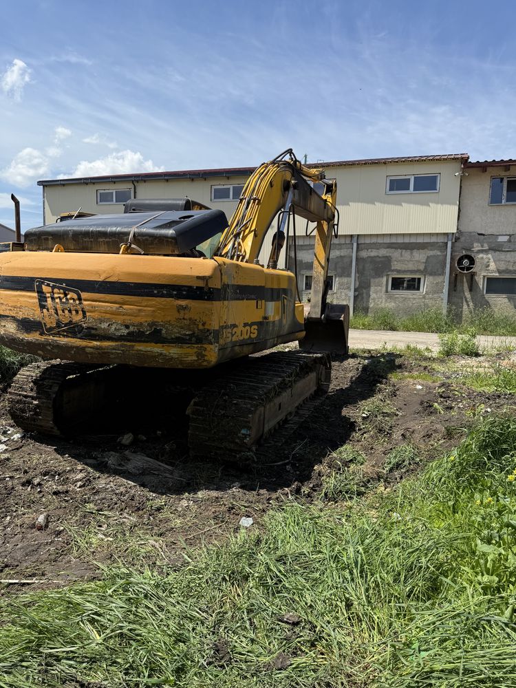 Excavator JCB JS 200