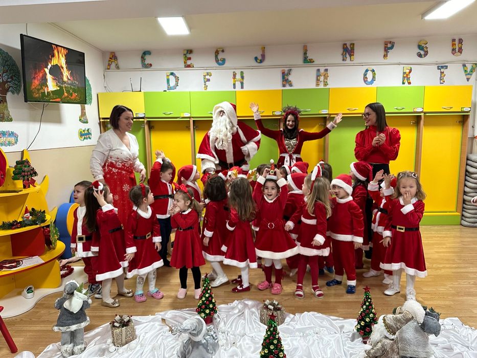 Moș Crăciun de închiriat!