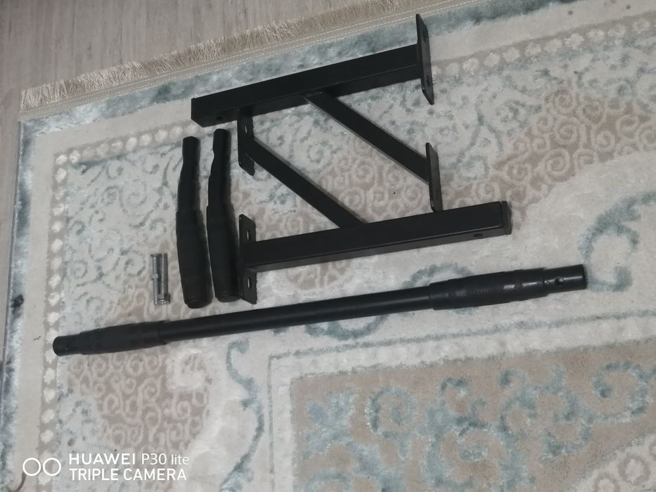 Турник на  стену