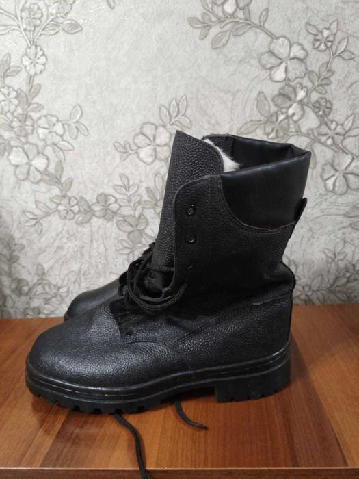 Продам новые, зимние берцы