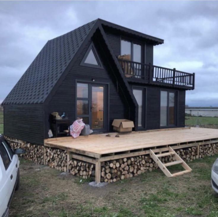 Vand cabane din lemn