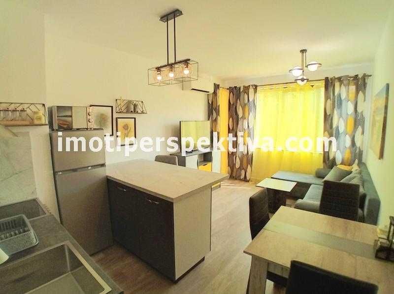 Продава се Тристаен апартамент в Пловдив, Кючук Париж - 75 кв.м за 2240 €/кв.м - Снимка #2