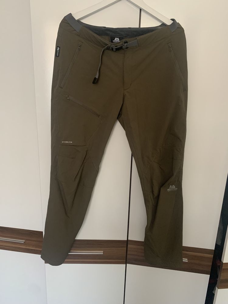 Pantaloni Mountain Equipment size 36 (47cm talie) barbatesti