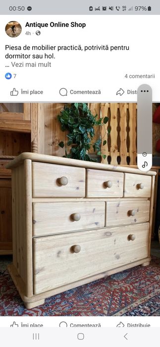 Comoda din lemn masiv