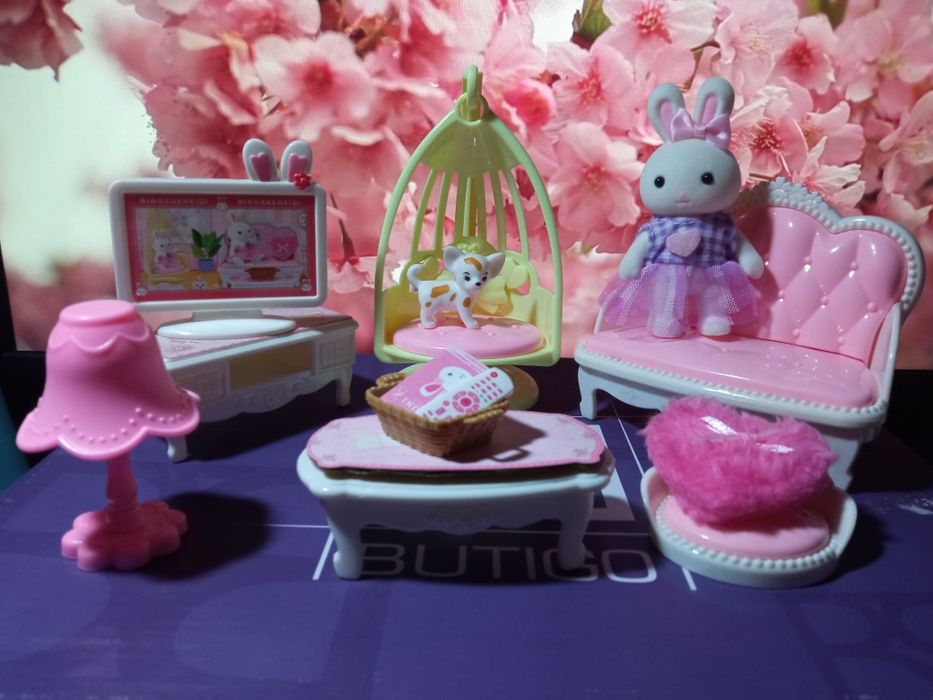 Игрушки фигурка бархатная зайка с мебелью и питомцем