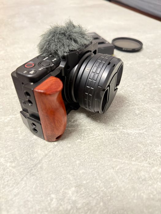 Sony zv1 cu cage Ulanzi , wide angle lens Ulanzi , filtru nd variabil