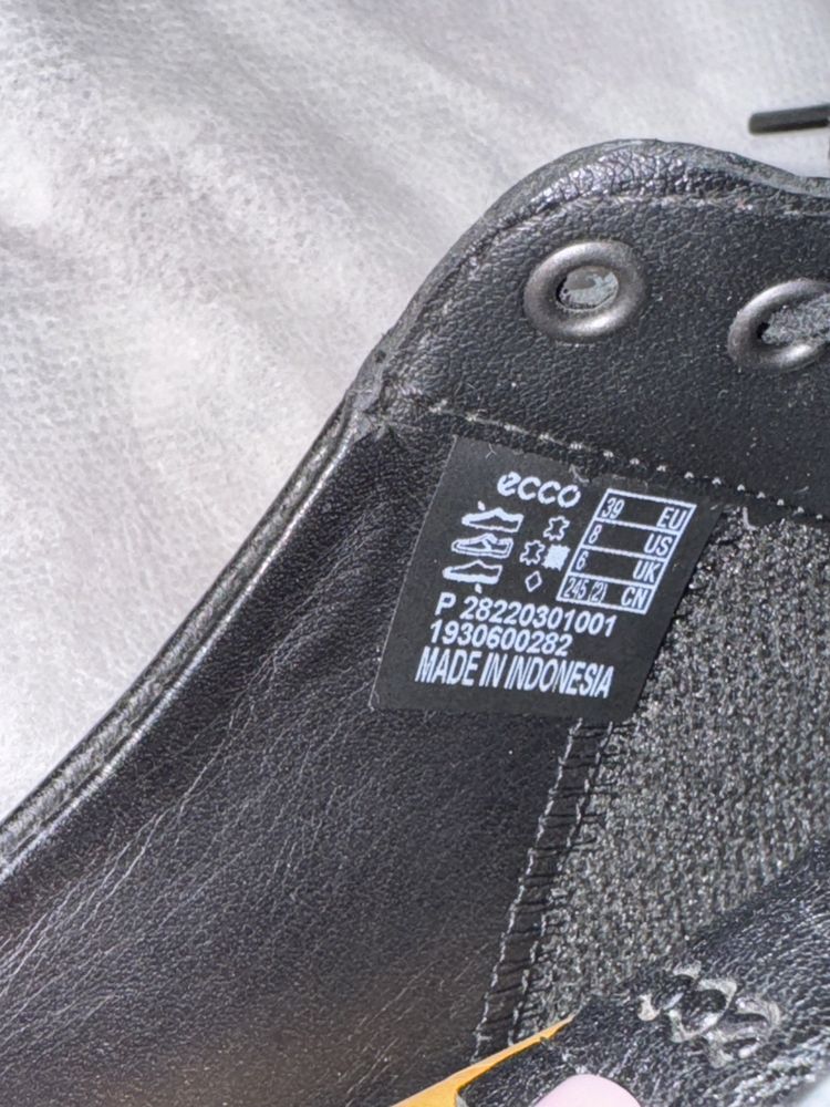 Черные ботинки туфли ECCO из натуральной кожи