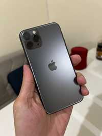 iPhone 11 pro, inca in garantie un an jumate