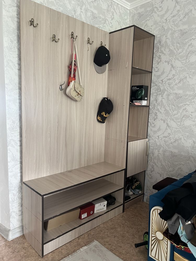 Шкаф для прихожей