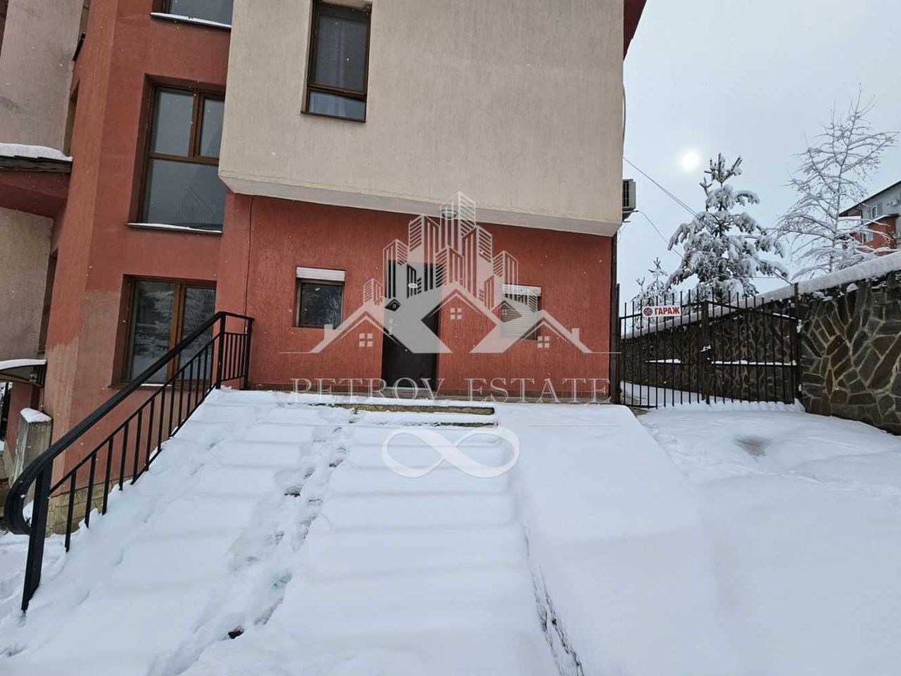 Продава се Тристаен апартамент в Велинград - 107 кв.м за 1414 €/кв.м - Снимка #12