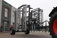 Compactor Agro-Tom, combinator tractat, hidraulic rabatabil, 4 metri