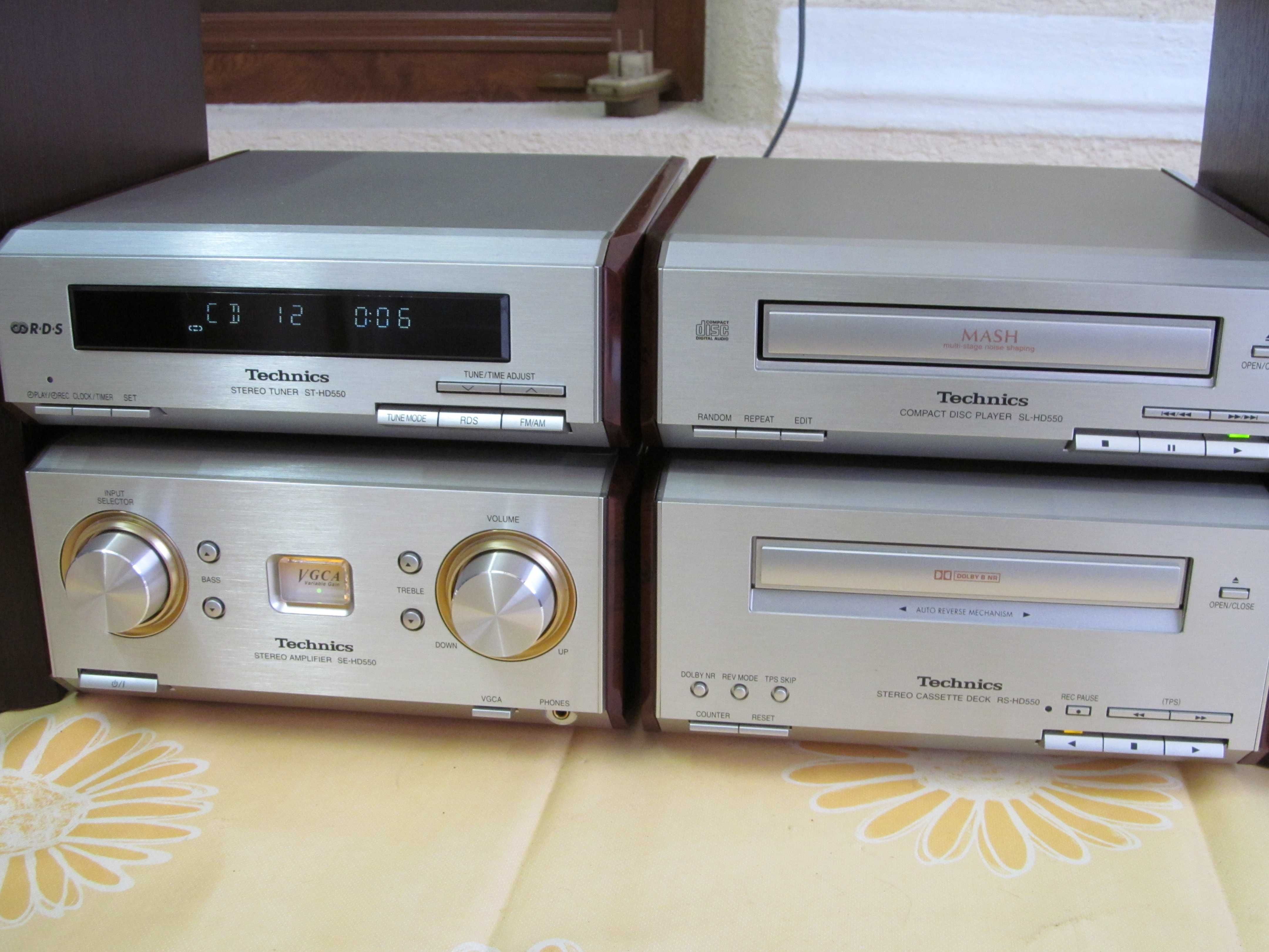 TECHNICS mini linie audio HD550 cu boxe , jucarie audio