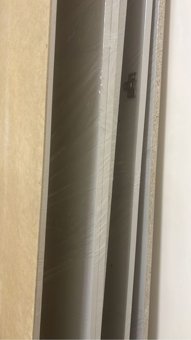 Модный шкаф для одежды