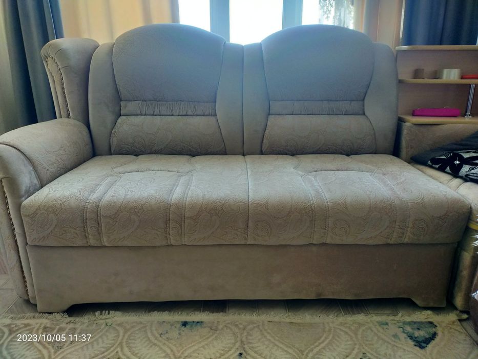 продам диван в зал