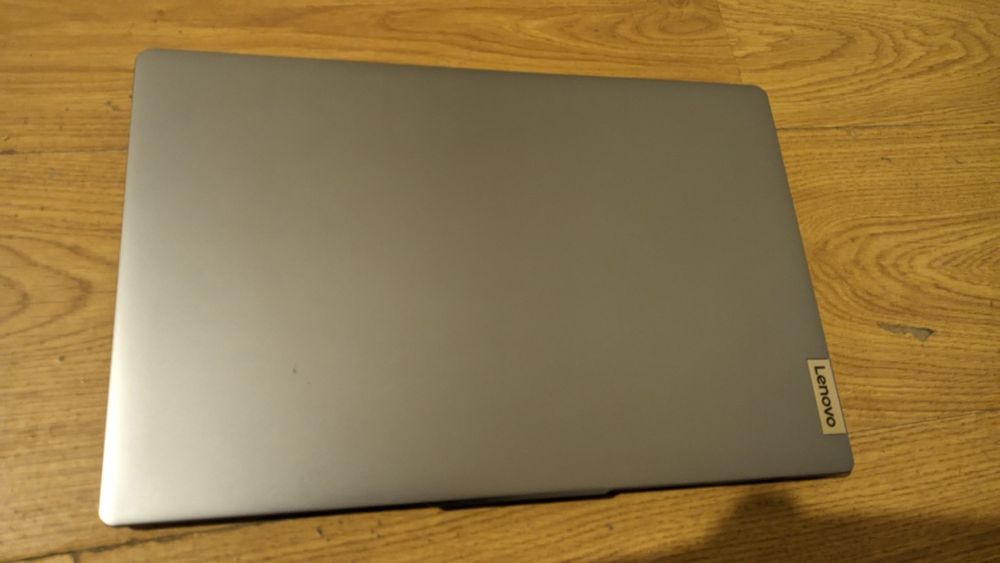 Лаптоп Lenovo IdeaPad Slim 3 Оставаща Гаранция до 2026 г