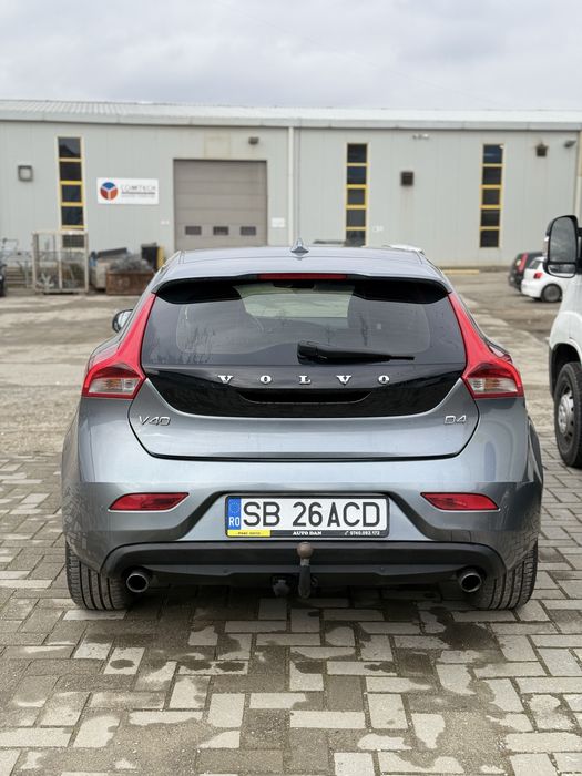 Vand volvo v40 2015
