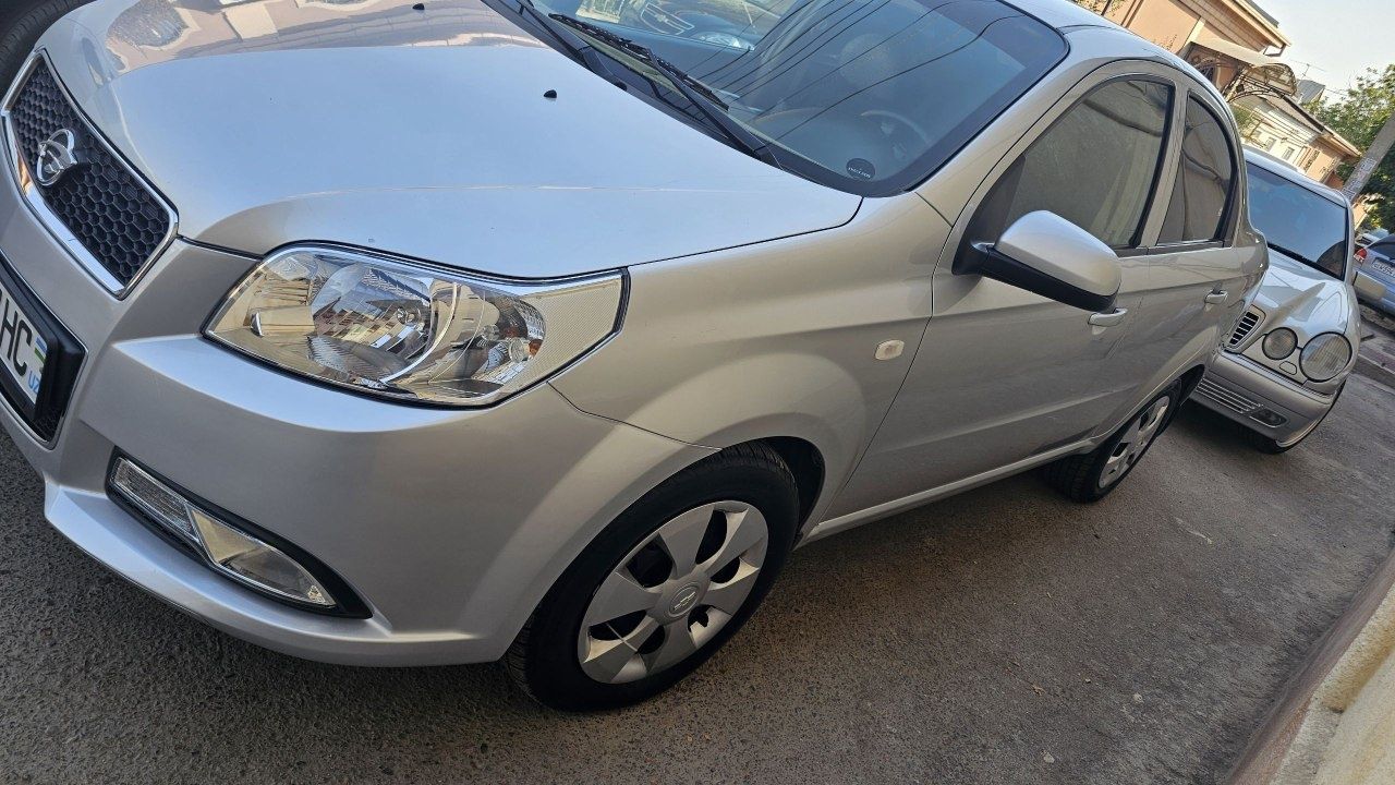 Nexsa 3 aftamat  2017 yil 217000km  metan gaz
