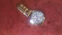 ROLEX soat 1oy ishlatilgan hali yangi karobkasi ham bot