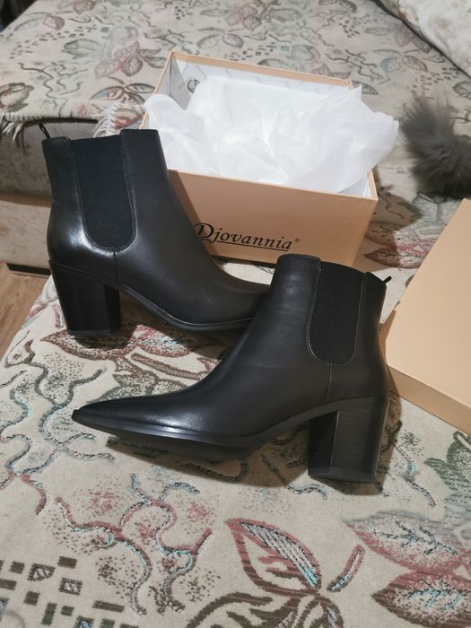 Казаки натуральная кожа