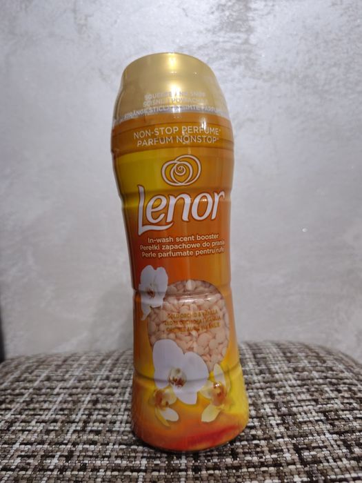 Lenor perle parfumate pentru haine