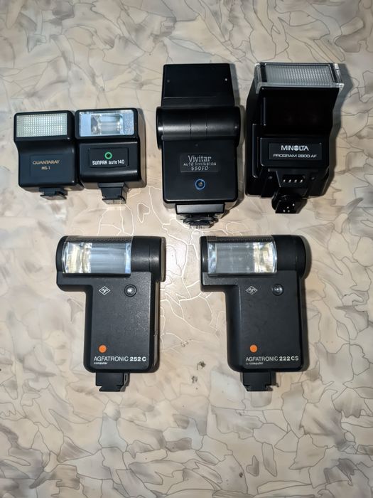 Фотовспышки для плёночных фотоаппаратов