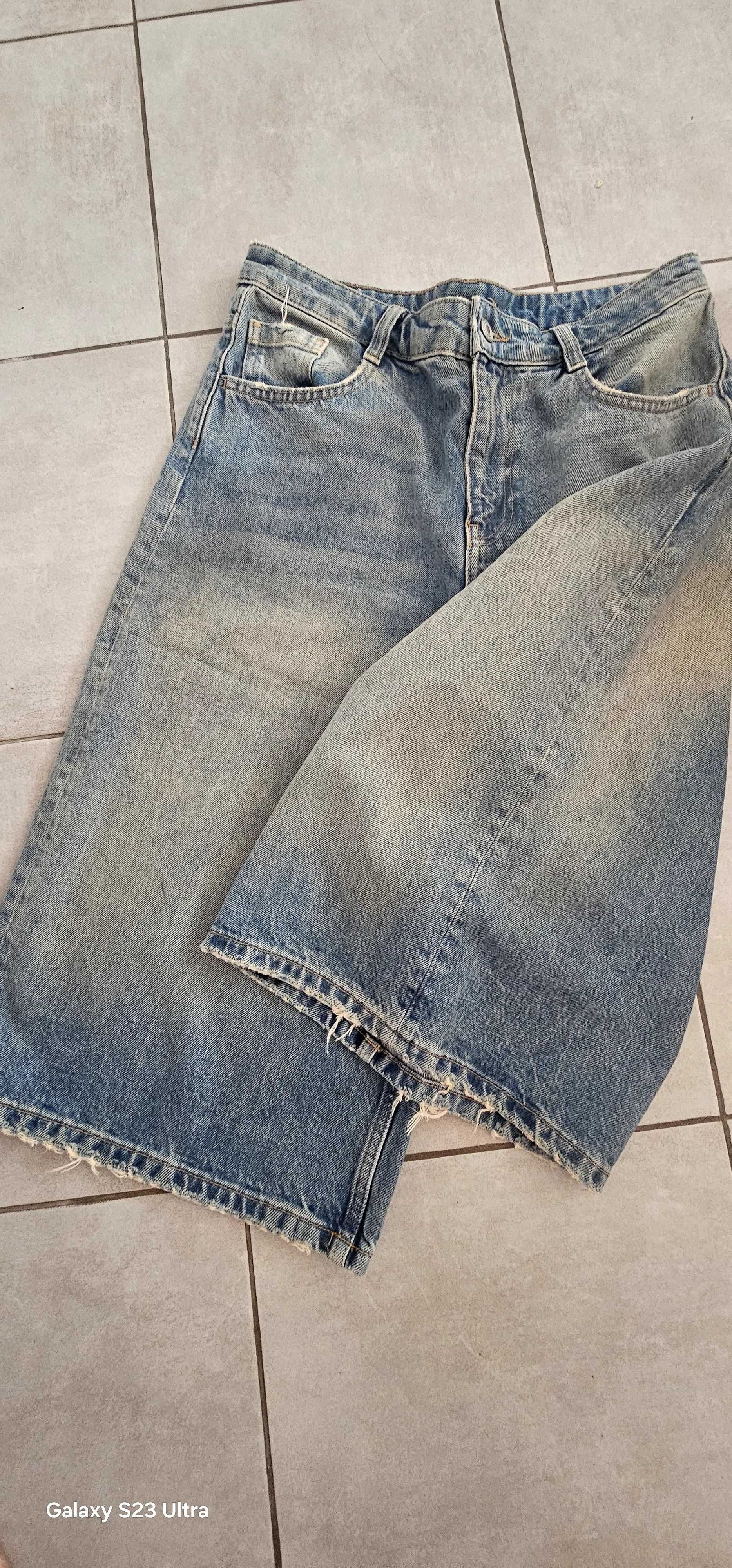 Дамски дънки бермуди BERSHKA