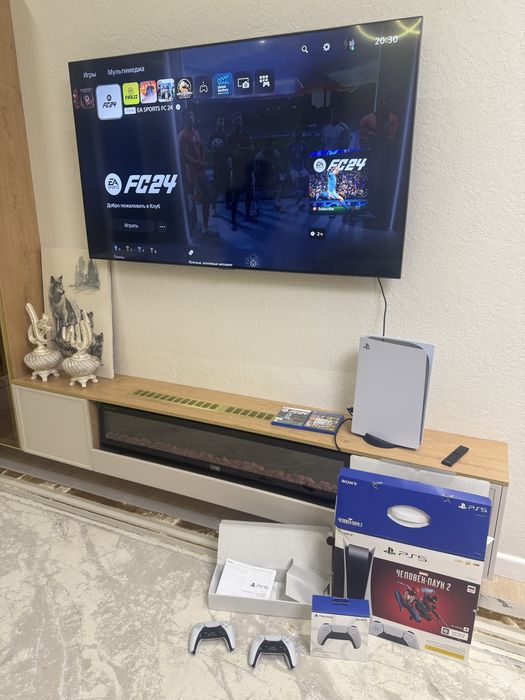 Playstation 5 с играми и 2 джойстика