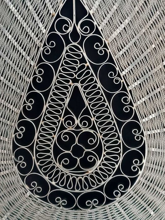 Зашеметяващ филигран