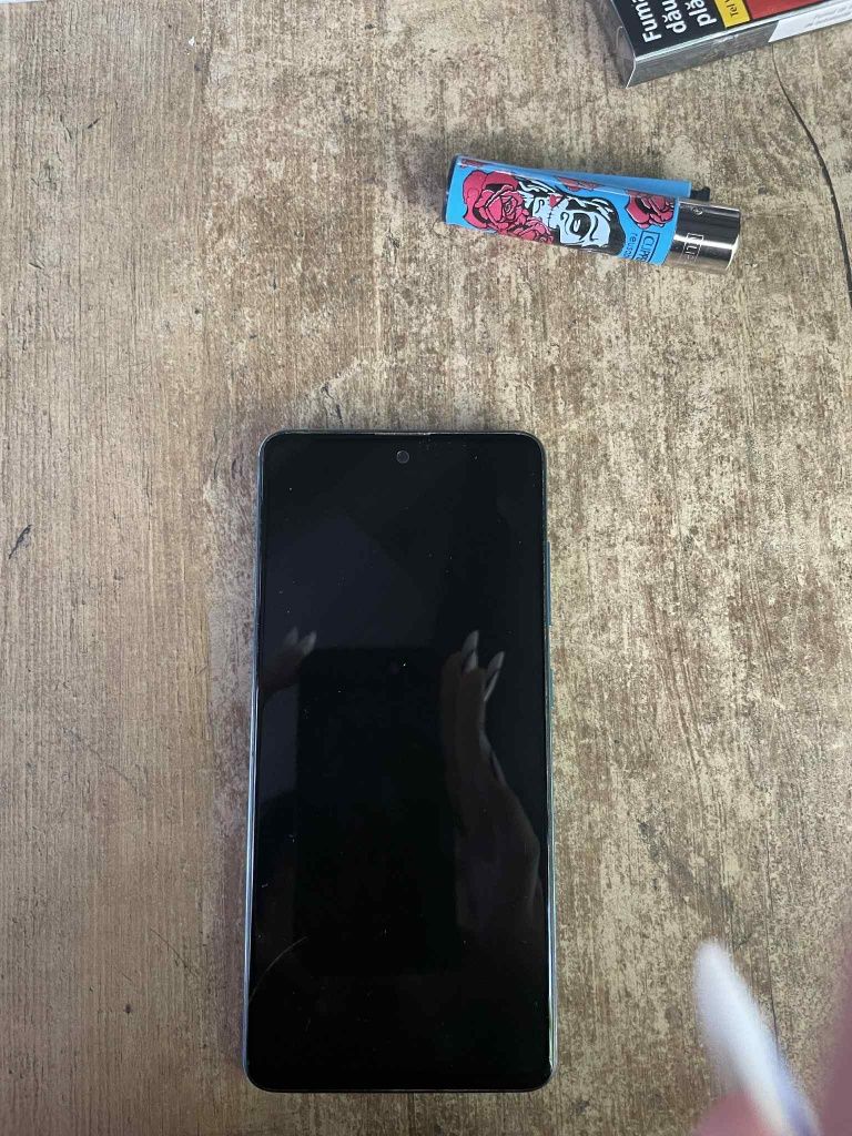 Samsung A51, perfect funcțional, ecranul intact
