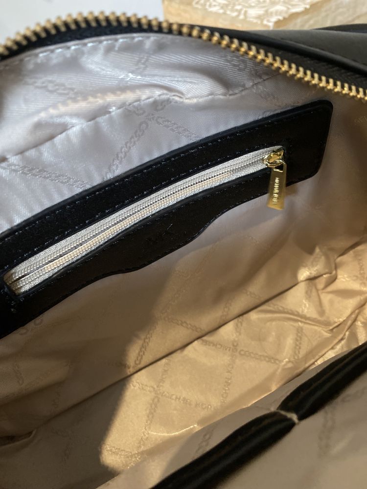 чанта Michael Kors